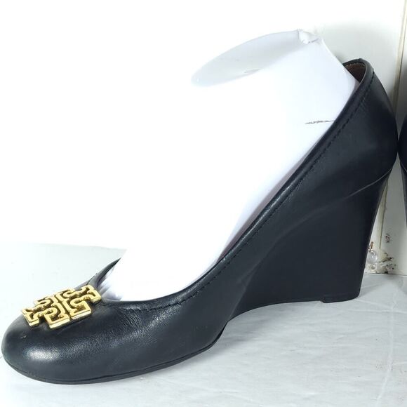 Tory Burch Women’s Melinda US 8M Black Leather Logo Slip On Wedge Pumps Shoes - Picture 6 of 16
